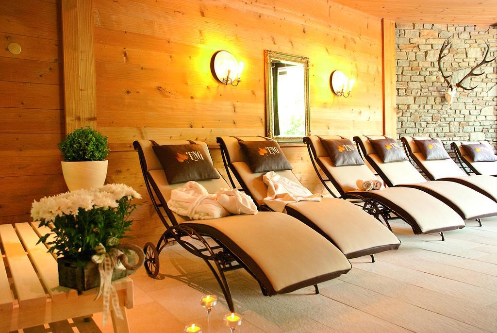 Das Naturhotel Die Eng Hinterriss Bagian luar foto