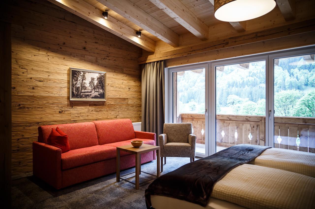 Das Naturhotel Die Eng Hinterriss Bagian luar foto