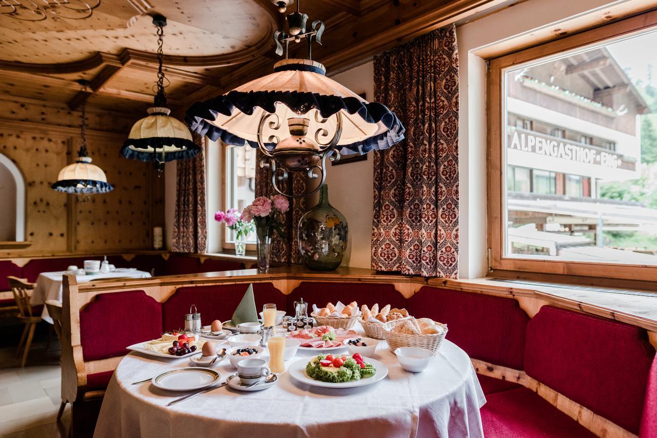 Das Naturhotel Die Eng Hinterriss Bagian luar foto