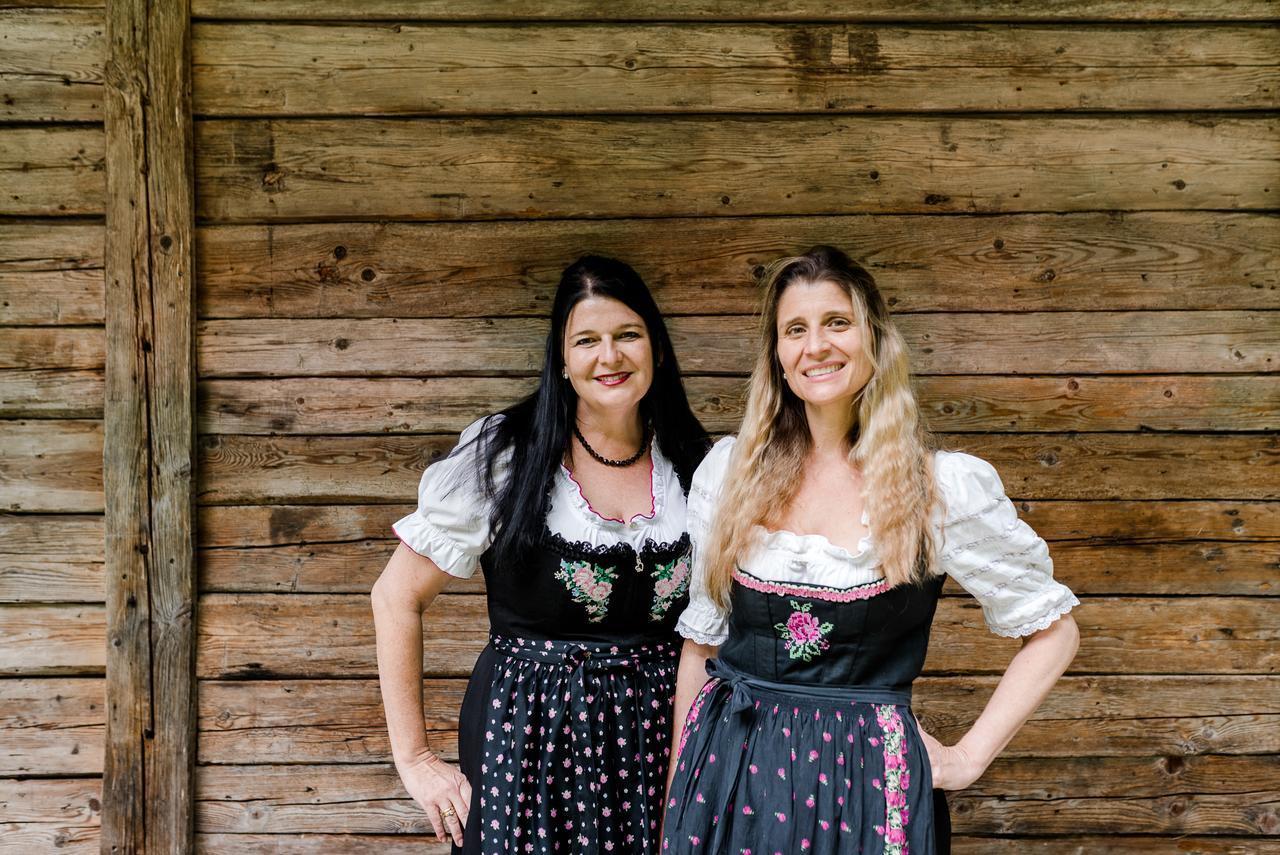 Das Naturhotel Die Eng Hinterriss Bagian luar foto