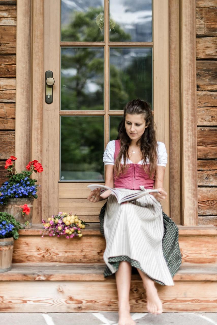 Das Naturhotel Die Eng Hinterriss Bagian luar foto